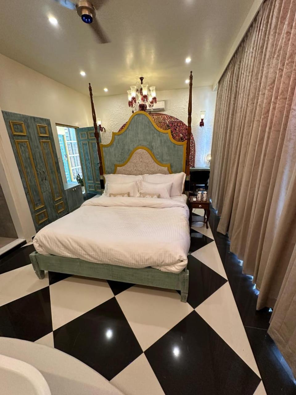 Stay Banaras - A Boutique Hotel Varanasi Bagian luar foto